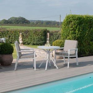 Maze Lounge Outdoor New York Aluminium White 3 Piece Bistro Set