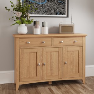 Exeter Light Oak Furniture 3 Door Sideboard Exeter Light Oak Furniture 3 Door Sideboard