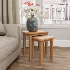 Exeter Light Oak Furniture Nest of 2 Tables