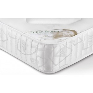 Julian Bowen Furniture Deluxe Semi-Orthopaedic 120cm Single Mattress Julian Bowen Furniture Deluxe Semi-Orthopaedic 120cm Single Mattress