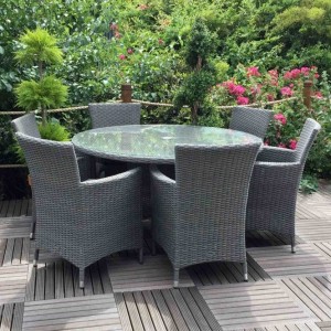 Royalcraft Garden Furniture Paris Rattan 6 Seater Round Carver Dining Set