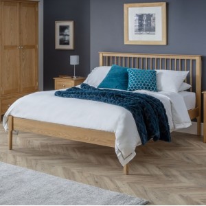 Julian Bowen Oak Furniture Cotswold Double 4ft6 Bed with Low Foot End Julian Bowen Oak Furniture Cotswold Double 4ft6 Bed with Low Foot End