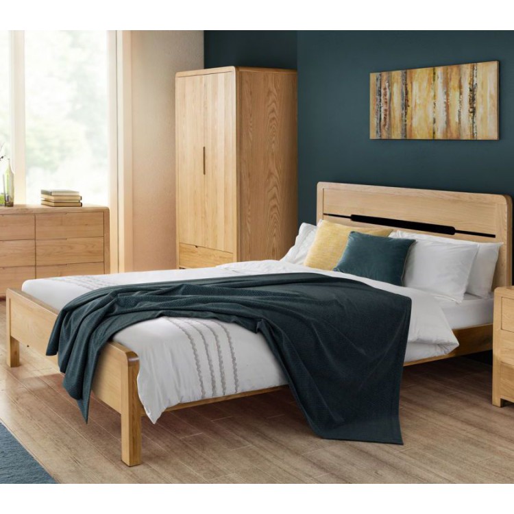 Julian Bowen Curve Oak Furniture