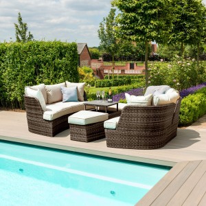 Maze Rattan Garden Furniture Cheltenham Brown Daybed Maze Rattan Garden Furniture Cheltenham Brown Daybed