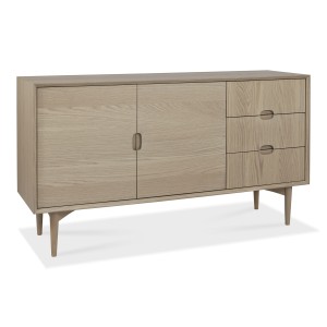 Bentley Designs Dansk Oak Furniture Wide Sideboard Bentley Designs Dansk Oak Furniture Wide Sideboard