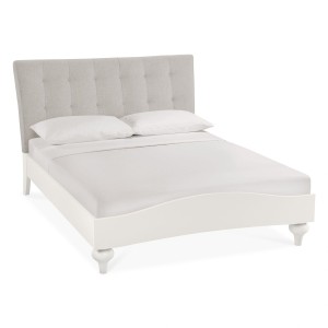 Montreux Soft Grey Painted Furniture Verticle Stitch Bedstead 5ft Montreux Soft Grey Painted Furniture Verticle Stitch Bedstead 5ft