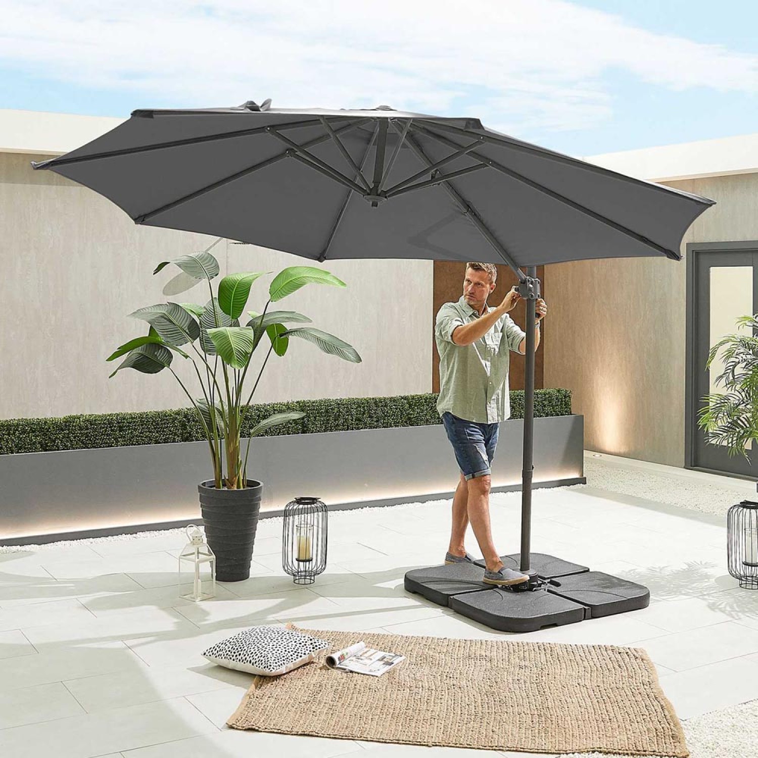 Nova - Genesis Cantilever Parasol - 3m x 2.5m Rectangular - Grey